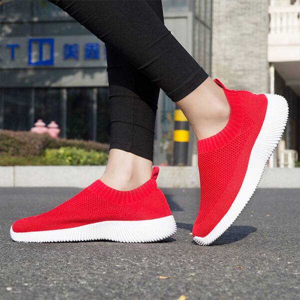 

Minimalist Slip On Running Shoes, Red