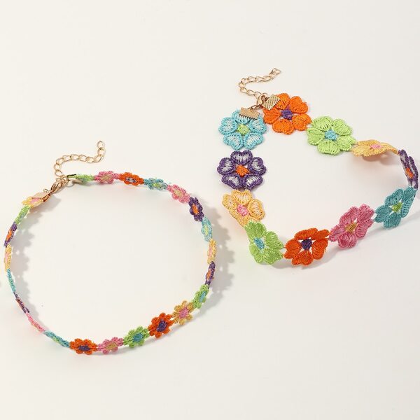 

2pcs Girls Flower Design Choker, Multicolor