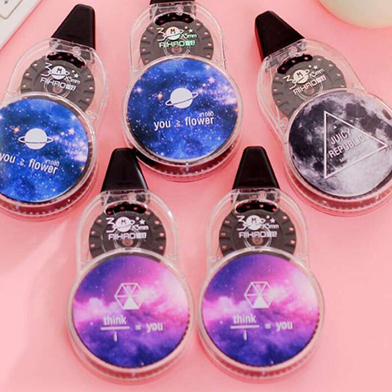 

1pc Galaxy Pattern Random Correction Tape, Multicolor