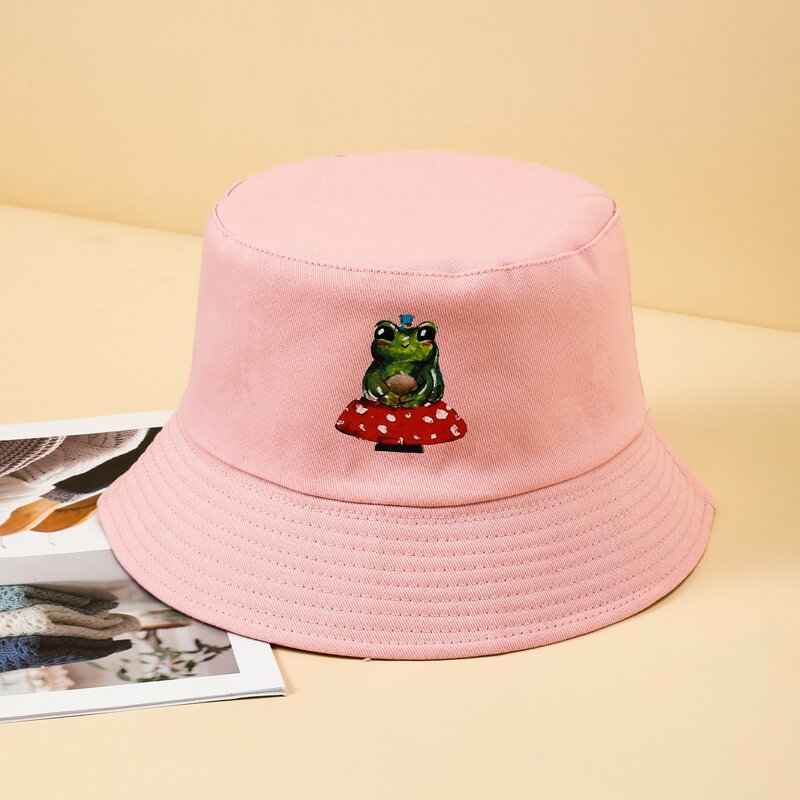 

Frog Print Bucket Hat, Pink