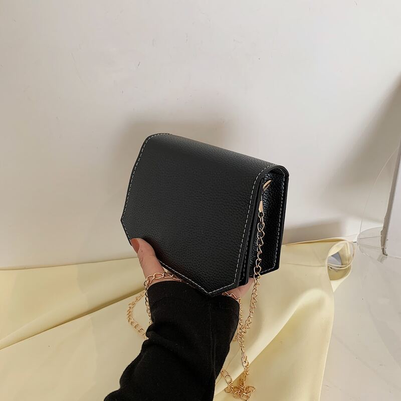 

Solid Chain Crossbody Bag, Black