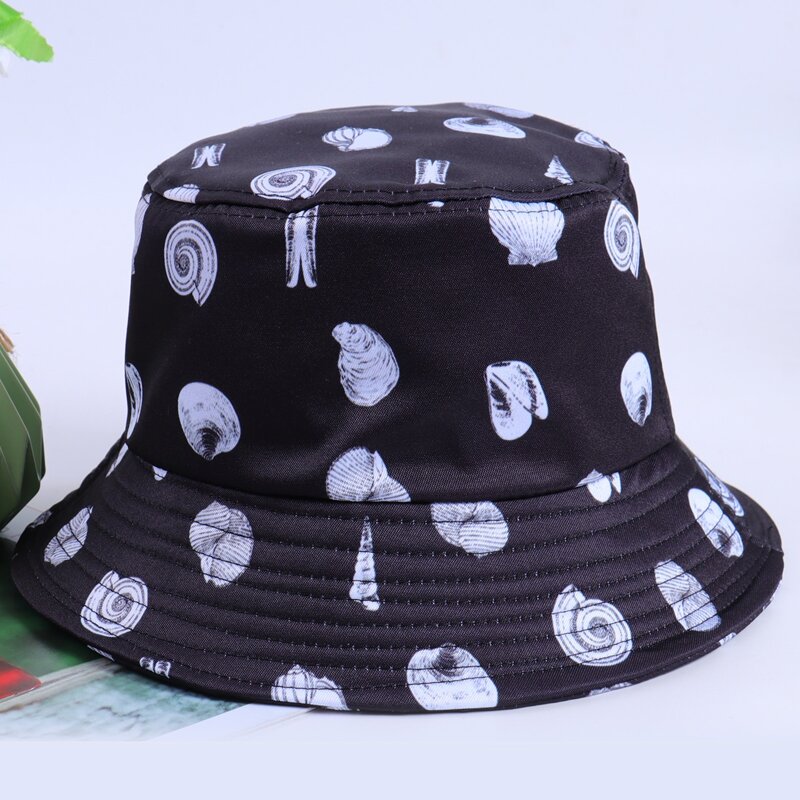 

Shell Print Bucket Hat, Black and white