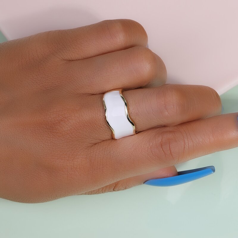 

Scallop Trim Cuff Ring, White