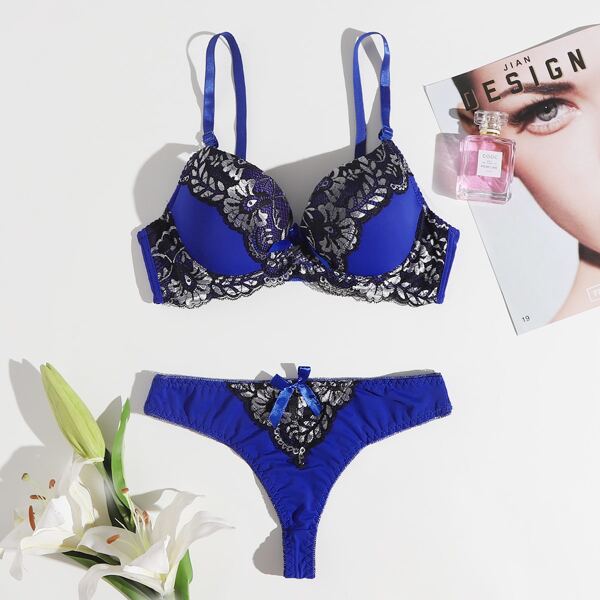 

Contrast Lace Super Push Up Lingerie Set, Multicolor