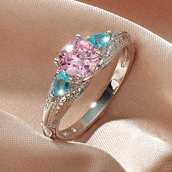 

Zircon Decor Ring, Silver