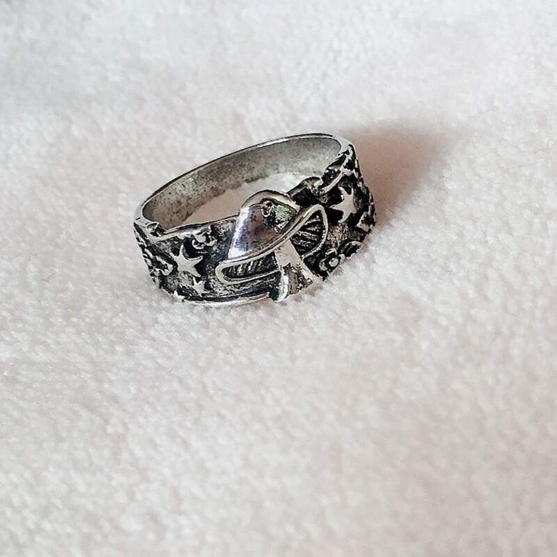 

Mushroom Engraved Decor Ring, Silver