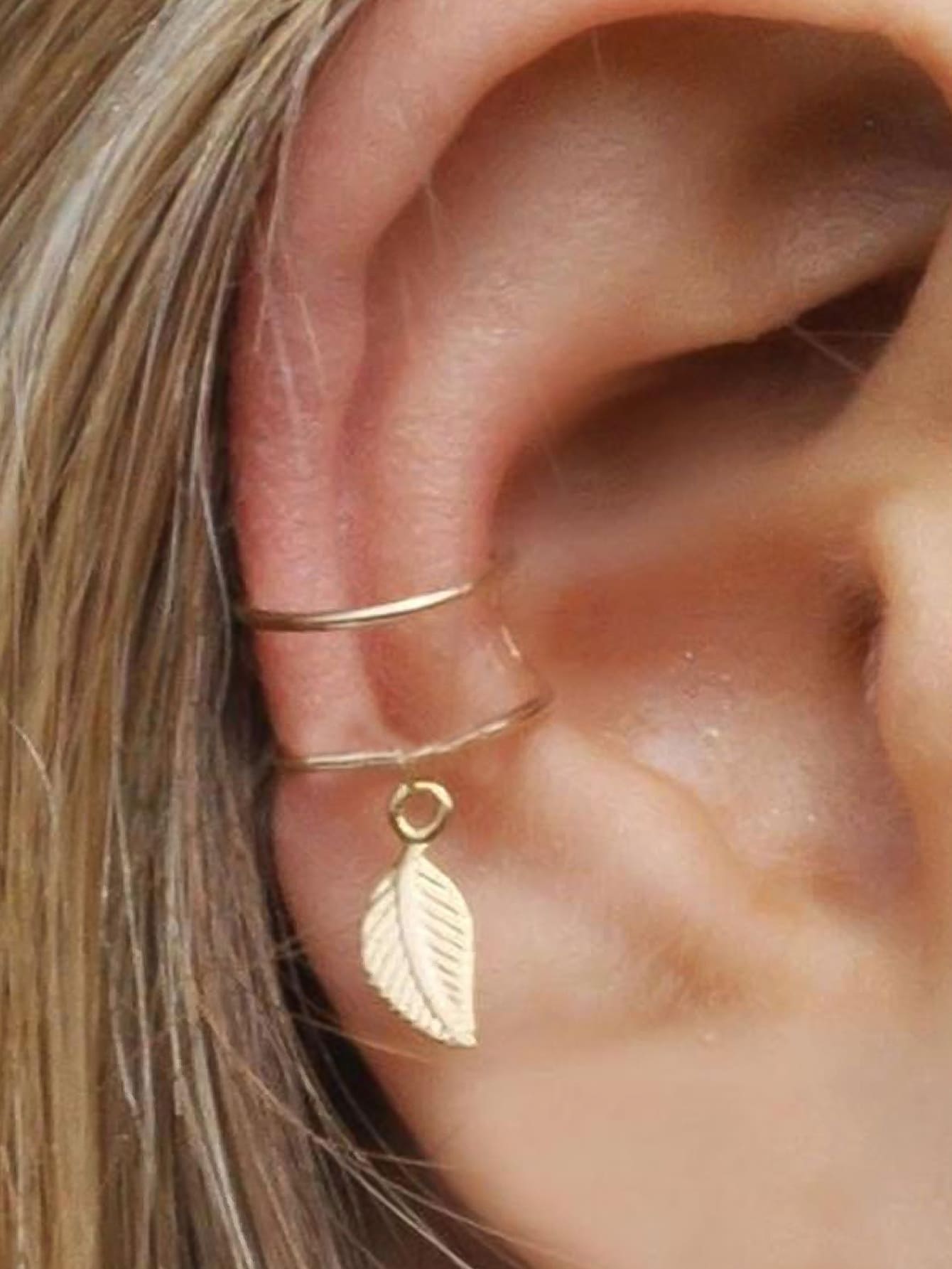 Bịt tai chi tiết hình lá - Vàng - Xem 1