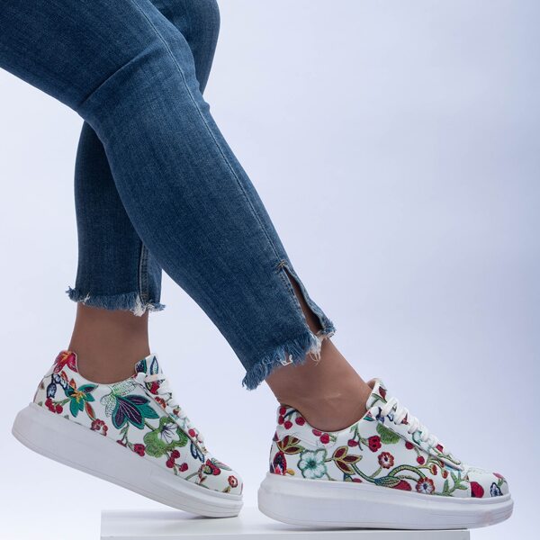 

Floral Skate Shoes, Multicolor