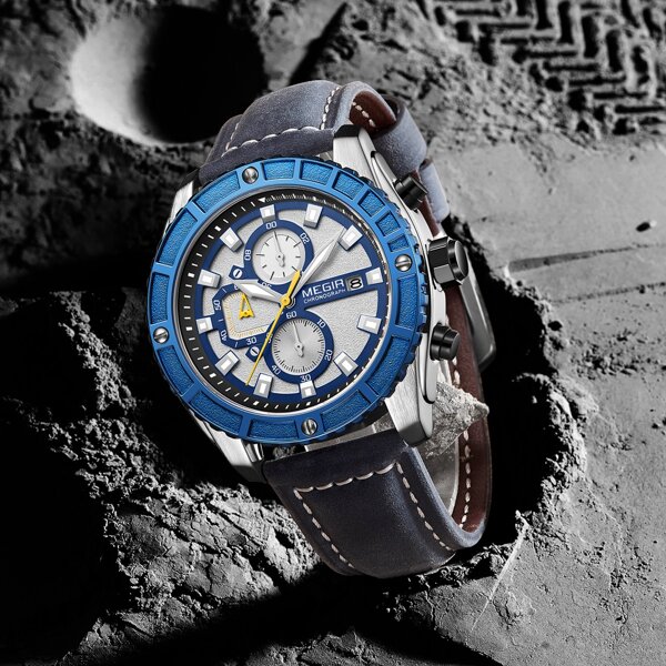 

Men Triple Dial Date Quartz Watch