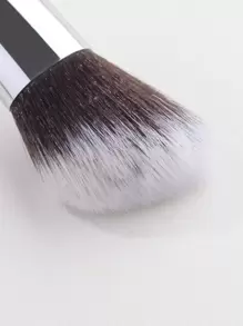 1pc Contour Brush - View 3