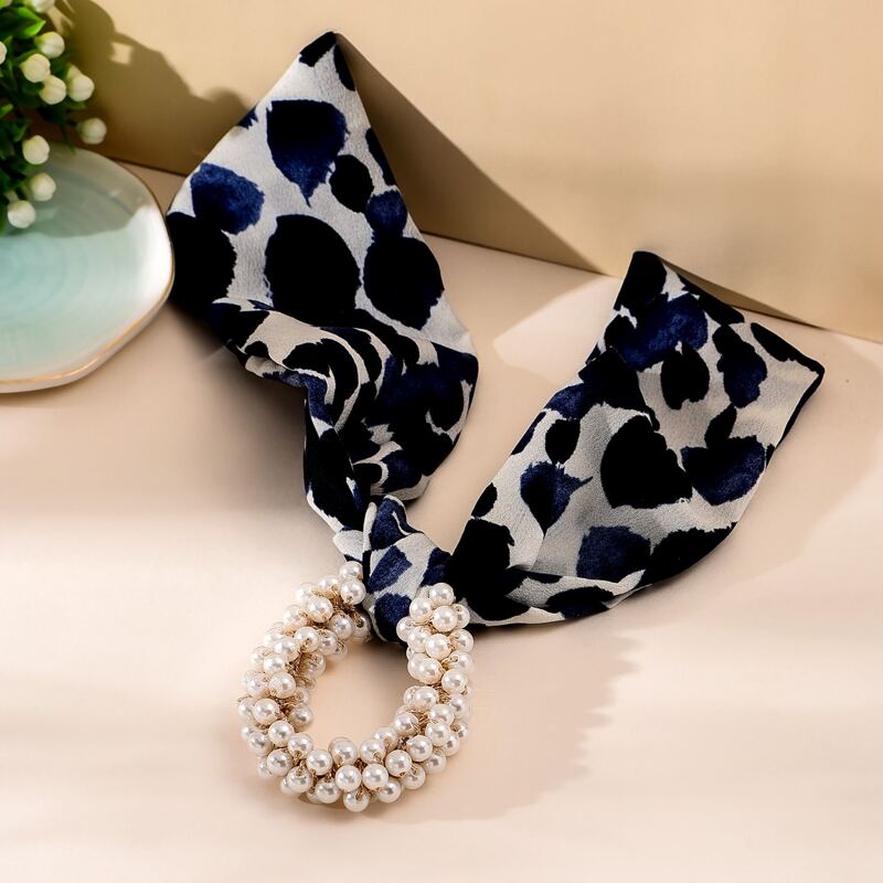 

Faux Pearl Decor Scrunchie Scarf, Multicolor