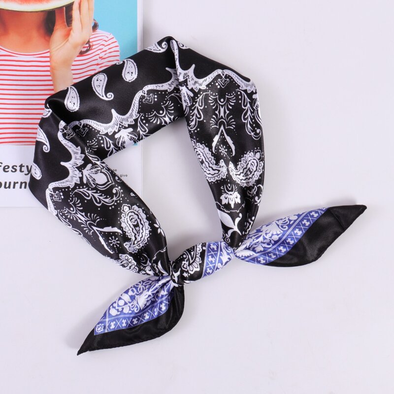 

Paisley Pattern Bandana, Multicolor