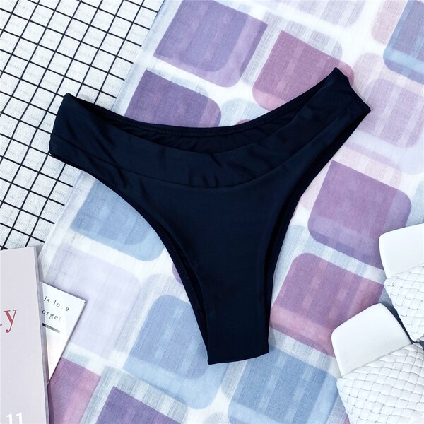 

High Cut Bikini Panty, Black