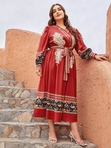 SHEIN فستان مزهر باكمام بيشوب قطعة واحدة مقاس كبير