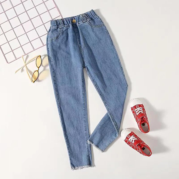 

Girls Solid Raw Hem Jeans, Medium wash