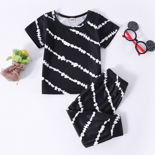 

Baby Girl Graphic Print Tee & Sweatpants, Black