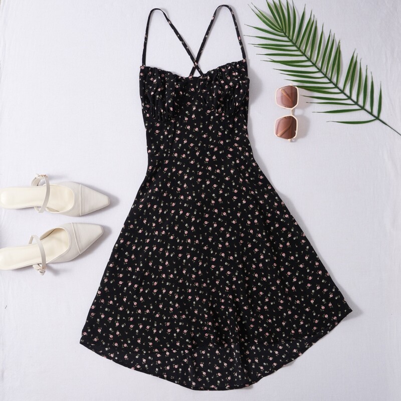 

Ditsy Floral Lace Up Dress, Black