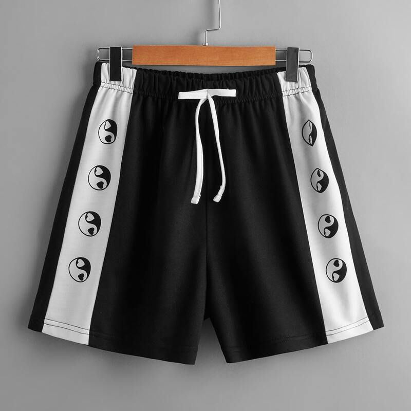 

Yin And Yang Graphic Colorblock Shorts, Black and white