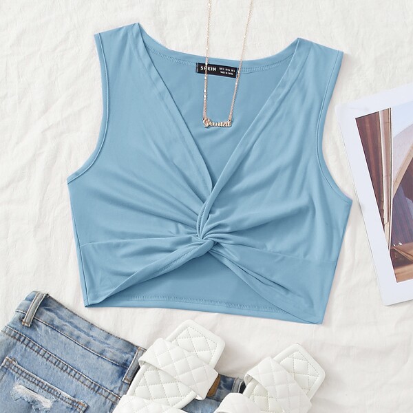 

Twist Front Solid Tank Crop Top, Baby blue