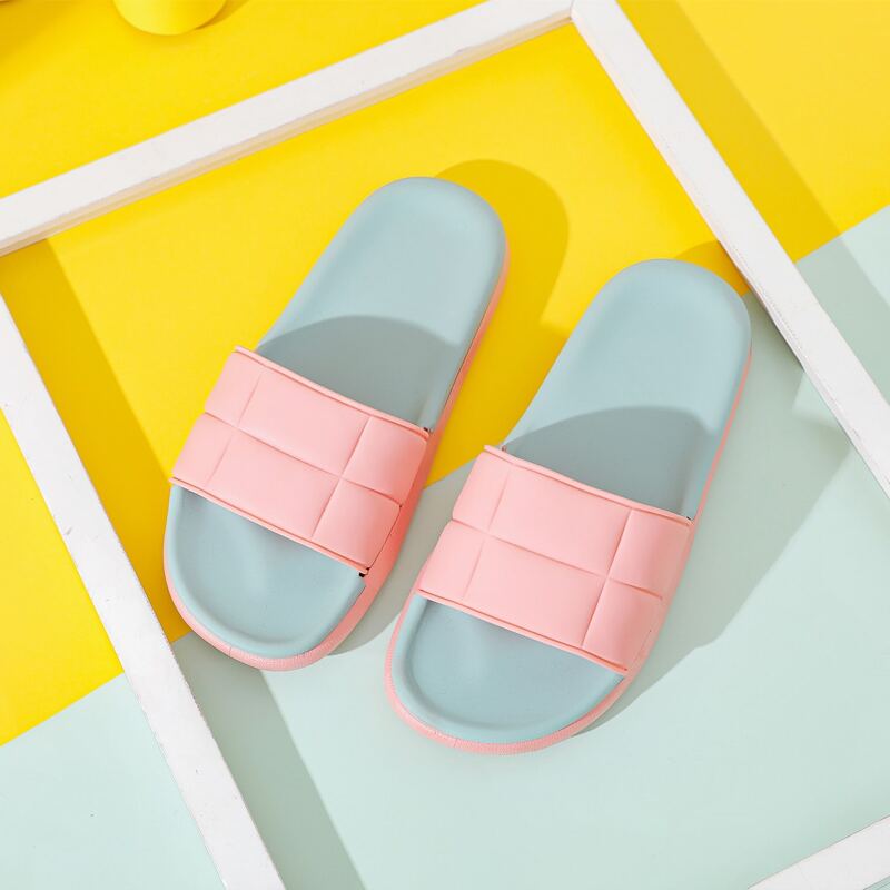 

Colorblock Wide Fit Slides, Baby pink