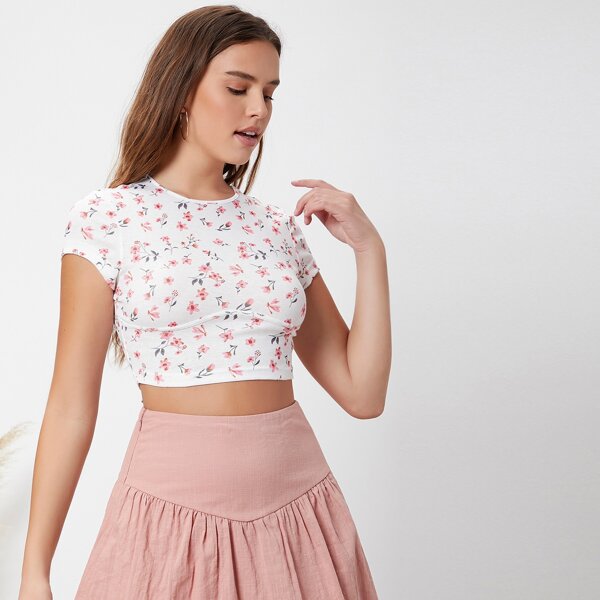 

Ditsy Floral Crop Tee, Multicolor
