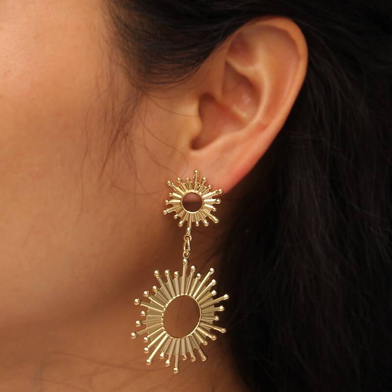 

Hollow Out Drop Earrings, Gold