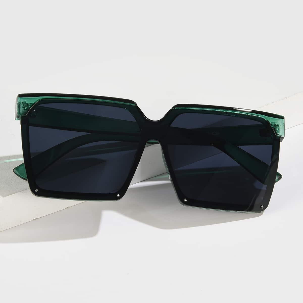 

Square Clear Frame Sunglasses, Green