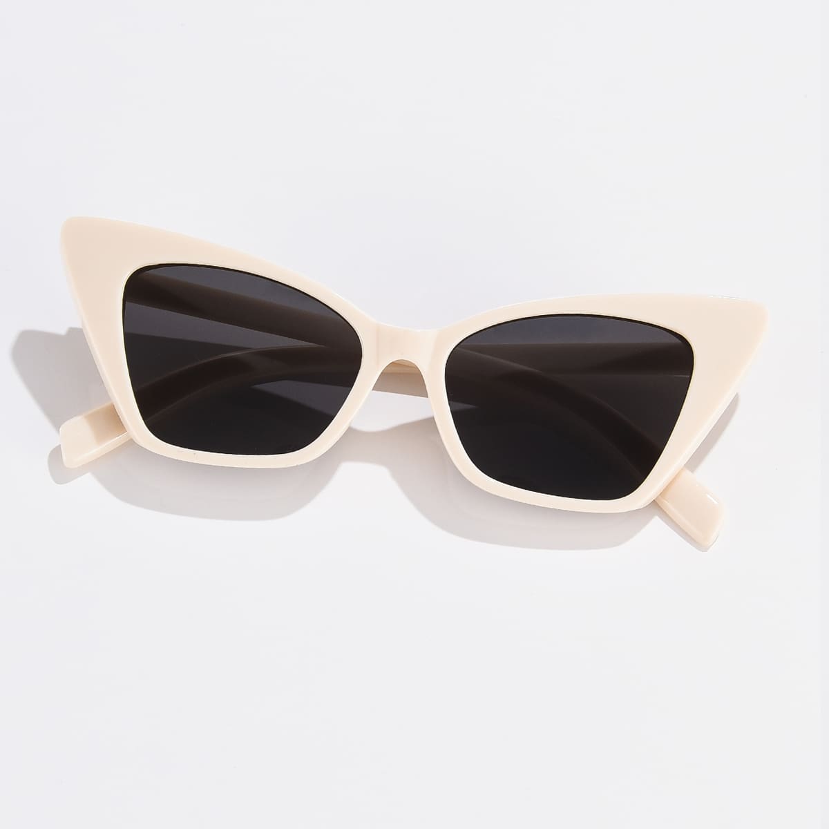 

Cat Eye Frame Sunglasses, Beige