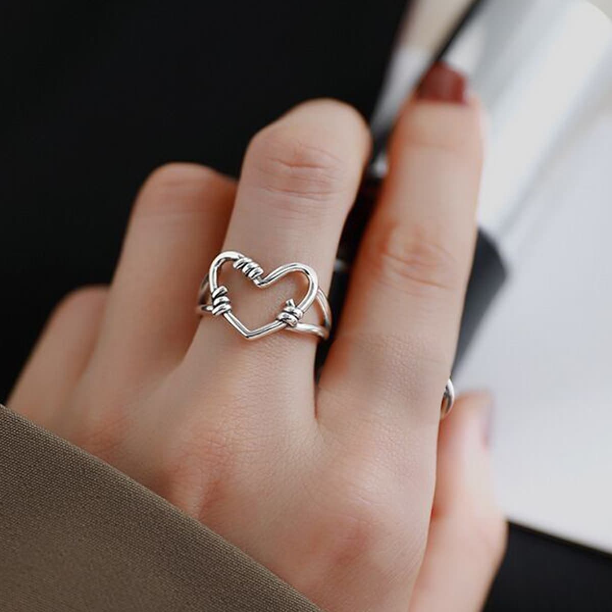 

Heart Decor Ring, Silver