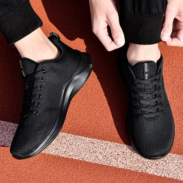 

Men Letter Graphic Lace Up Front Sneakers, Black