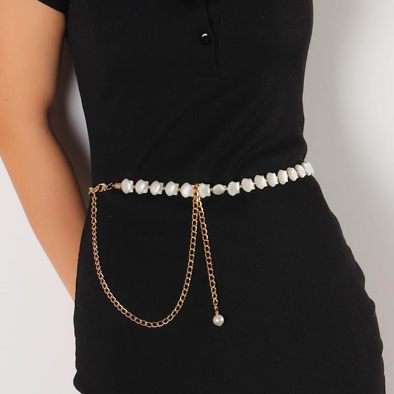 

Shell Decor Chain Belt, White
