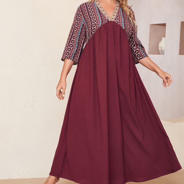 

Plus V-neck Geo Print Colorblock Dress, Burgundy