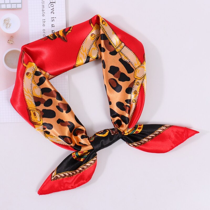 

Leopard Pattern Scarf, Multicolor