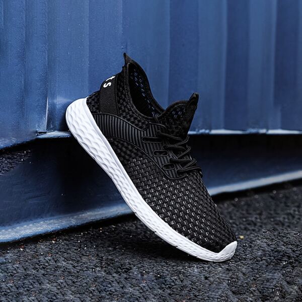 

Men Letter Graphic Lace Up Front Sneakers, Black