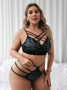 Plus Floral Lace Lattice Underwire Lingerie Set - Black - View 4