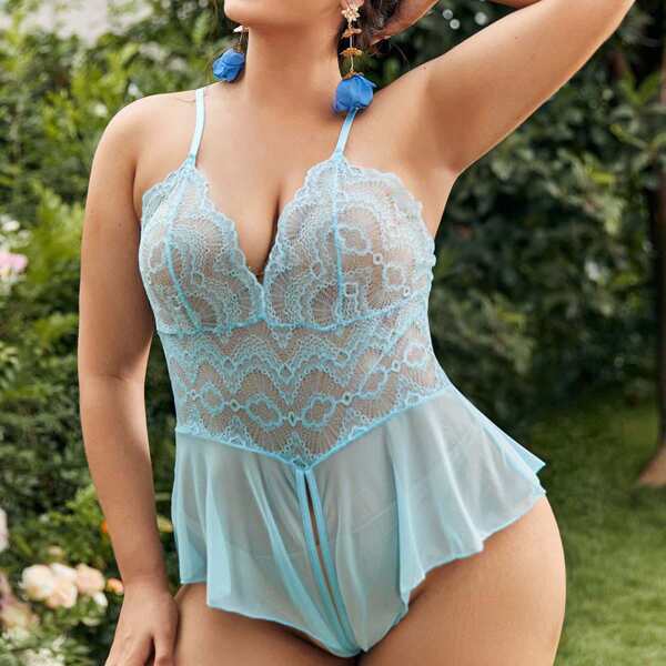 

Plus Contrast Lace Mesh Crotchless Teddy Bodysuit, Baby blue
