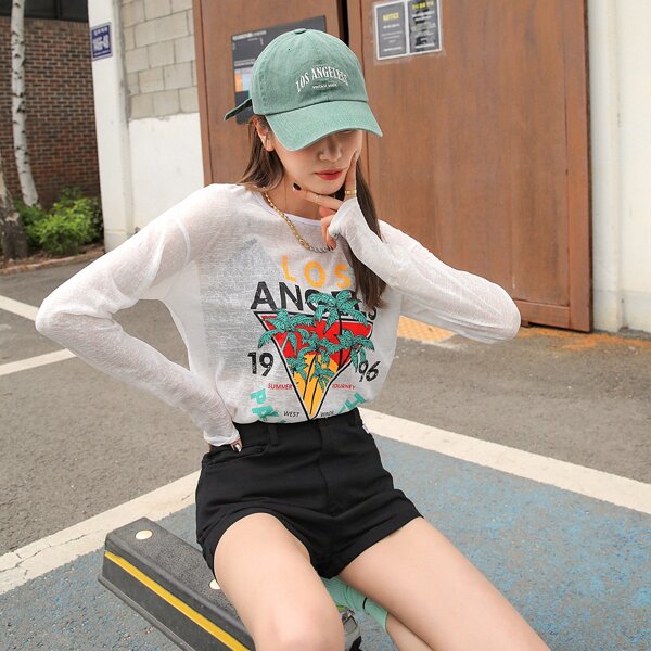 

Tropical And Letter Graphic Tee, White