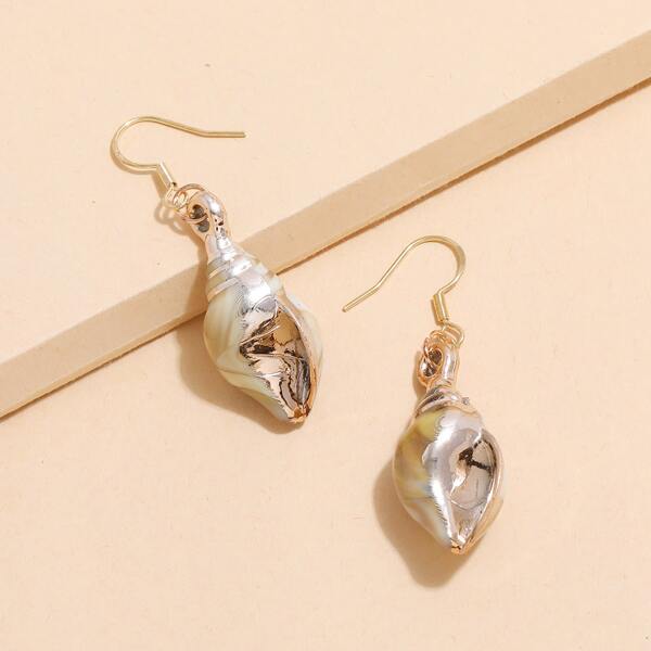 

Conch Decor Drop Earrings, Gold