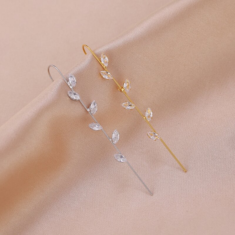 

2pcs Rhinestone Ear Cuff, Multicolor