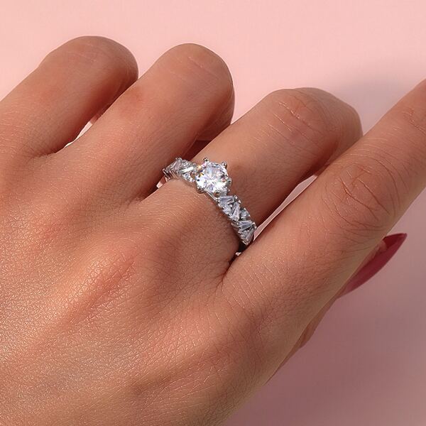 

Zircon Decor Ring, Antique silver