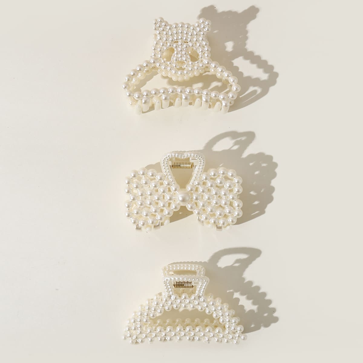 

3pcs Faux Pearl Decor Hair Claw, White