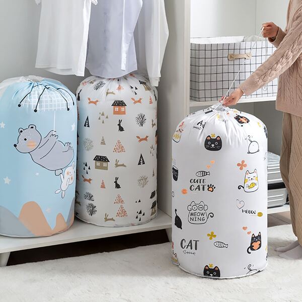 

1pc Cartoon Graphic Random Clothes Storage Bag, Multicolor