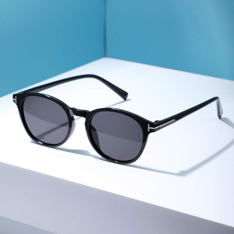 

Guys Cat Eye Sunglasses, Grey