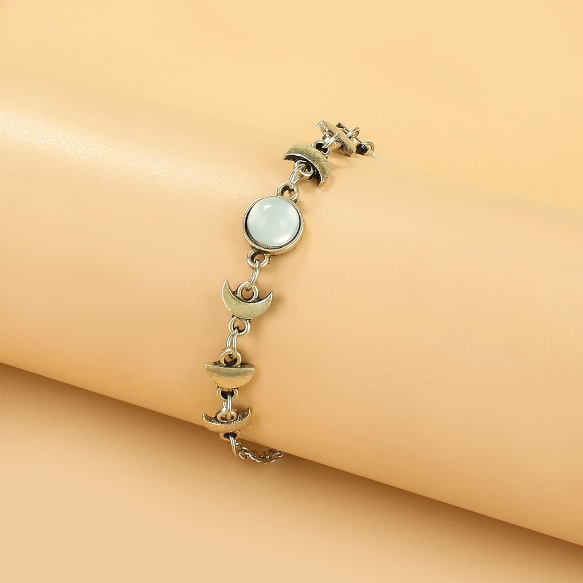 

Moon Decor Bracelet, Silver
