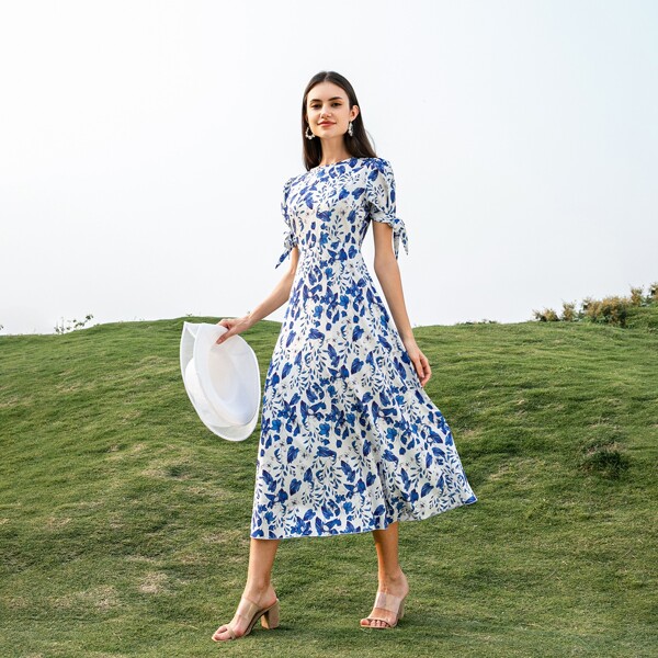 

Knot Cuff Allover Floral A-line Dress, Blue and white