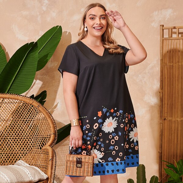 

Plus V Neck Floral Print Dress, Black