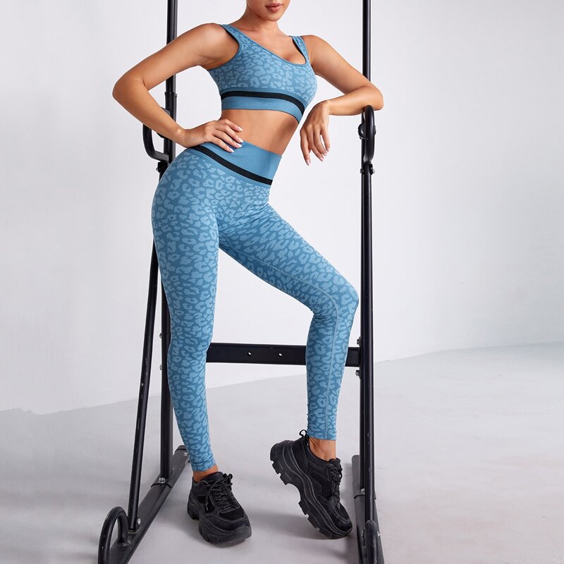 

Allover Print Sports Bra & Leggings, Blue