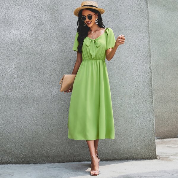

Sweetheart Neck Knot Front Dress, Lime green
