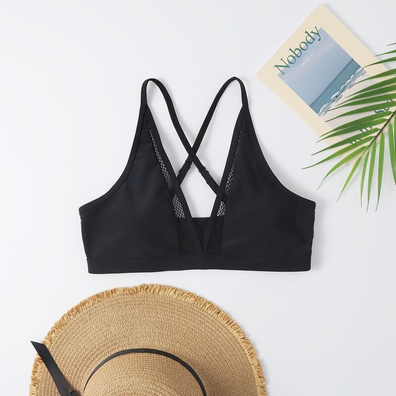 

Hollow Out Trim Bikini Top, Black