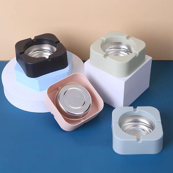 

1pc Random Color Square Ashtray, Multicolor
